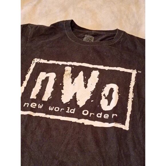 NWO New World Order T-Shirt size Small  wrestling - Picture 2 of 4